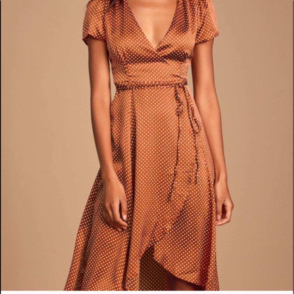 Lulu’s polka dot midi Wrap dress; size small. NWT